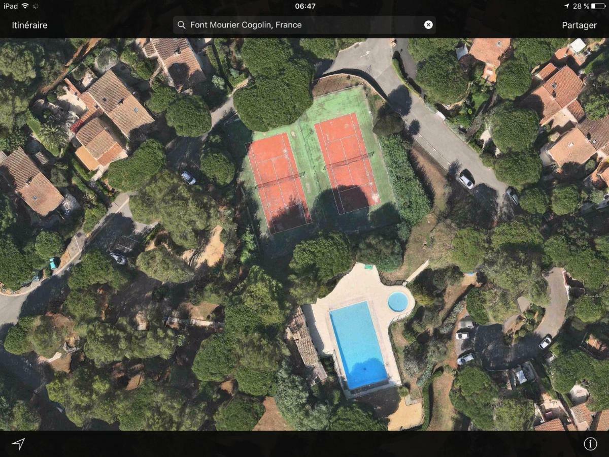 Agreable Studio Proche Sttropez Piscine Et Tennis กาสแซ็ง ภายนอก รูปภาพ
